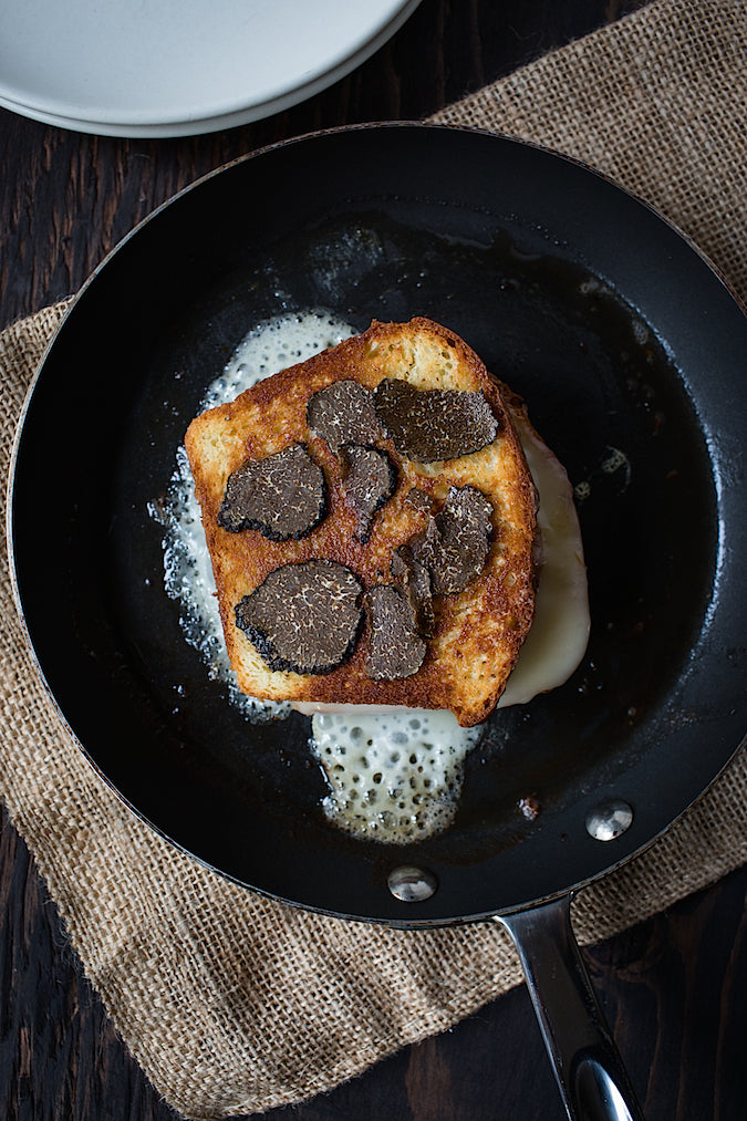 Fresh Black Winter Truffles - Tuber Melanosporum Vittadini